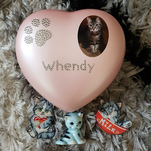 Tierurne,Tierurnen,Tierurne für Zuhause,günstig kaufen, Urne für Hunde, Urne für Hund, Urne für Katze,Tierurne,Tierbestatter,Tierurnen mit Namen, Tierurnen mit Foto,Tierurne für Hund, Tierurne für Katze