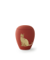 Preview: Katzenurne aus Keramik mit samtiger Oberfläche und goldenem Katzen-Relief, einmal geschlossen und einmal mit brennendem Gedenklicht.