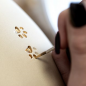 Preview: Tierurne Keramik Edition Siena 4 Pfoten  Farbe:  Café