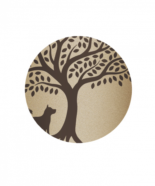 Detailansicht Baum mit Hund